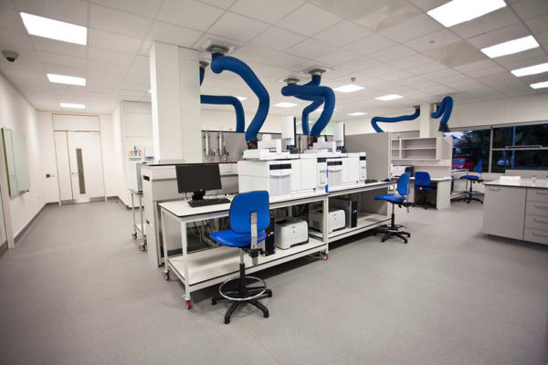 lab furniture for research and commercial laboratory facilities