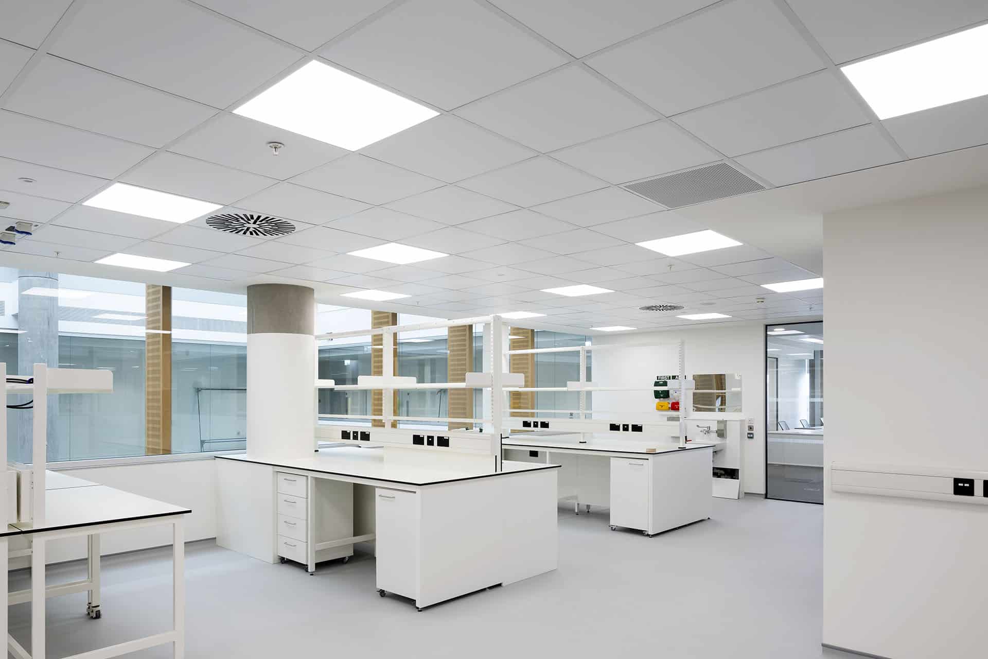 fixed laboratory furniture with iflexx modular lab furniture