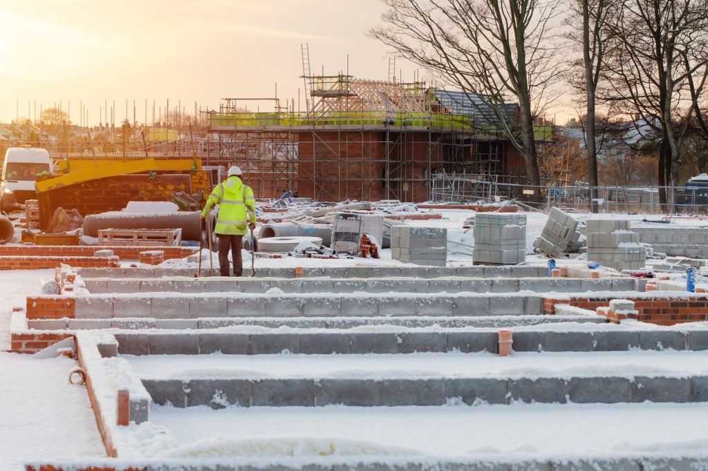 Dealing With Adverse Weather Conditions In Construction 1